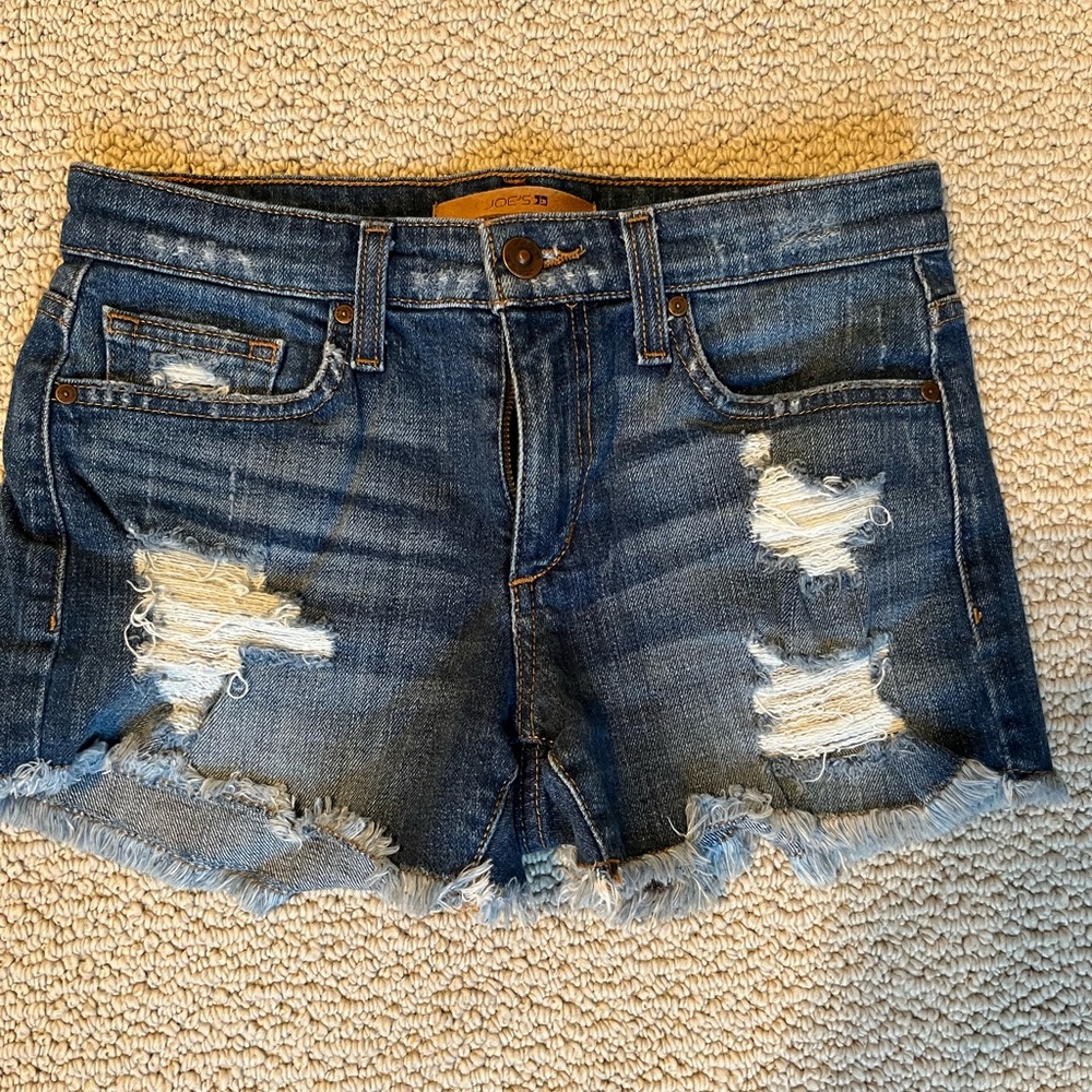 Joe’s jean shorts size 24